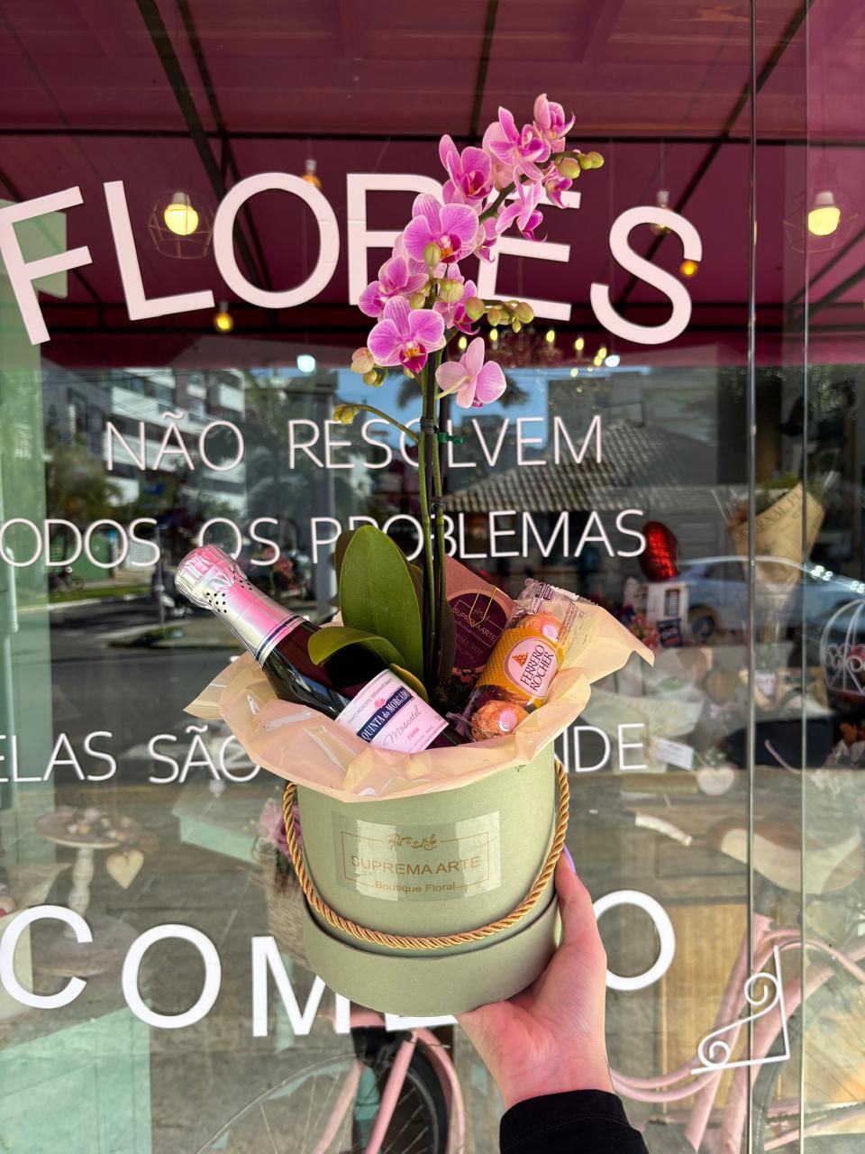 Box Flor de Amor | Ferrero 3un + Mini Espumante Moscatel