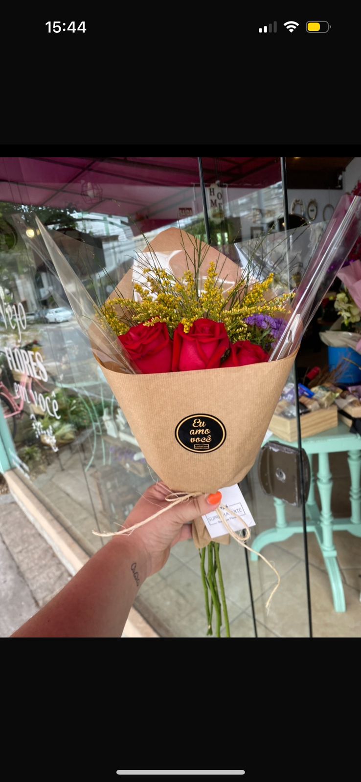 Buquê Doce Afeto | 3 Rosas Vermelhas Suprema Arte